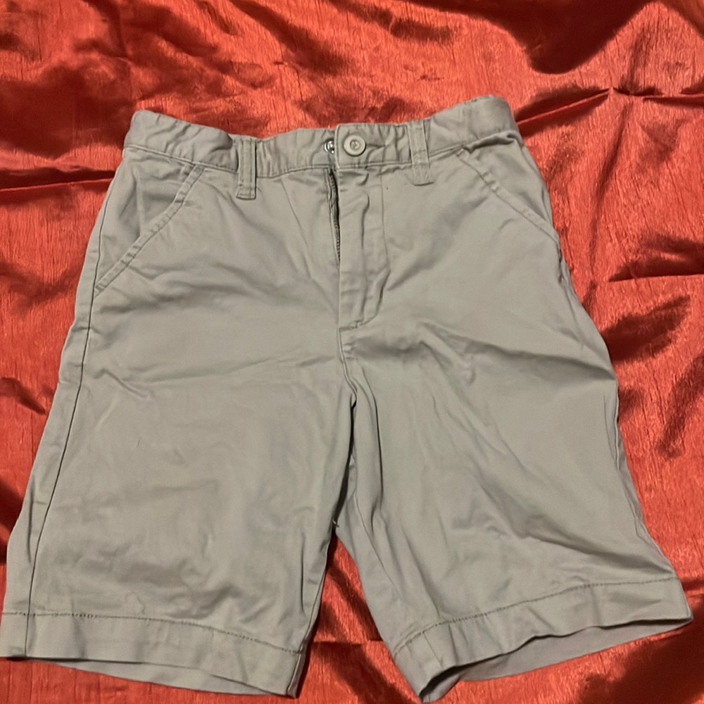 Boys Cat &Jack khaki shorts